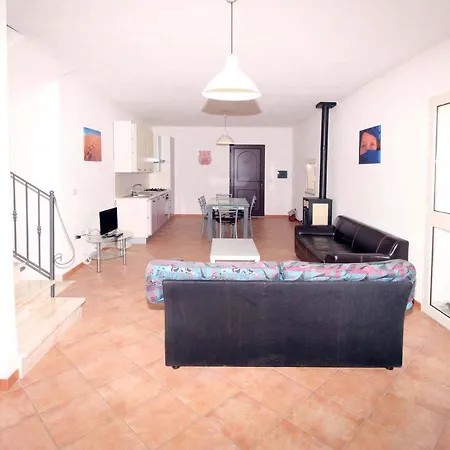 Faust Apartament Orosei